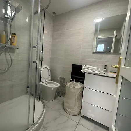 Appartement Calme Moderne Proche De Disneyland Wifi & Cafe Gratuit & Arrivee Autonome Bussy-Saint-Georges Exterior photo