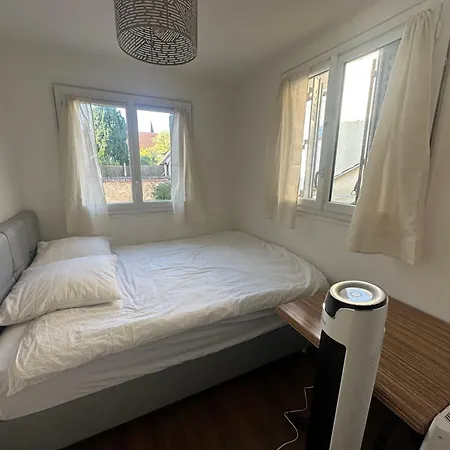 Appartement Calme Moderne Proche De Disneyland Wifi & Cafe Gratuit & Arrivee Autonome Bussy-Saint-Georges Exterior photo