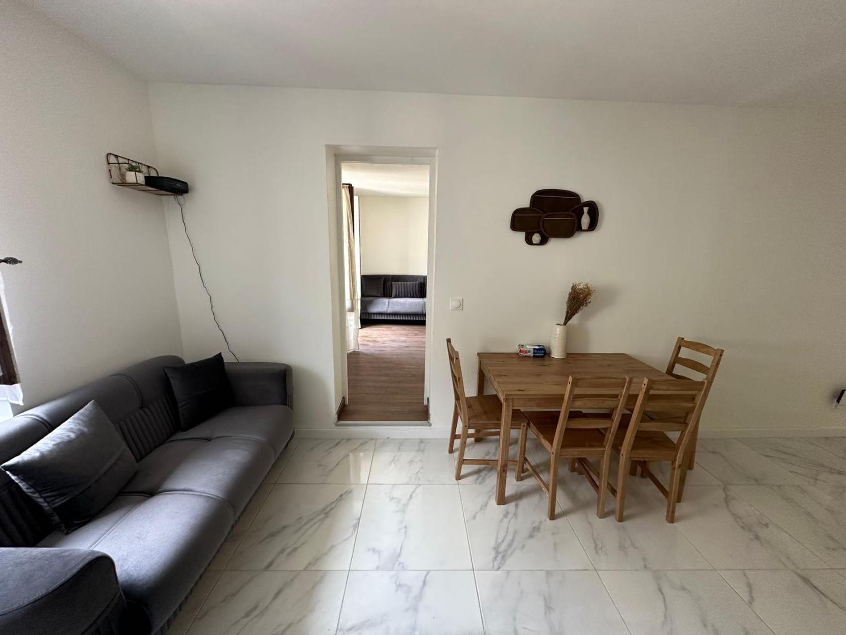 Apartment Calme Moderne Proche De Disneyland Wifi & Cafe Gratuit & Arrivee Autonome Bussy-Saint-Georges