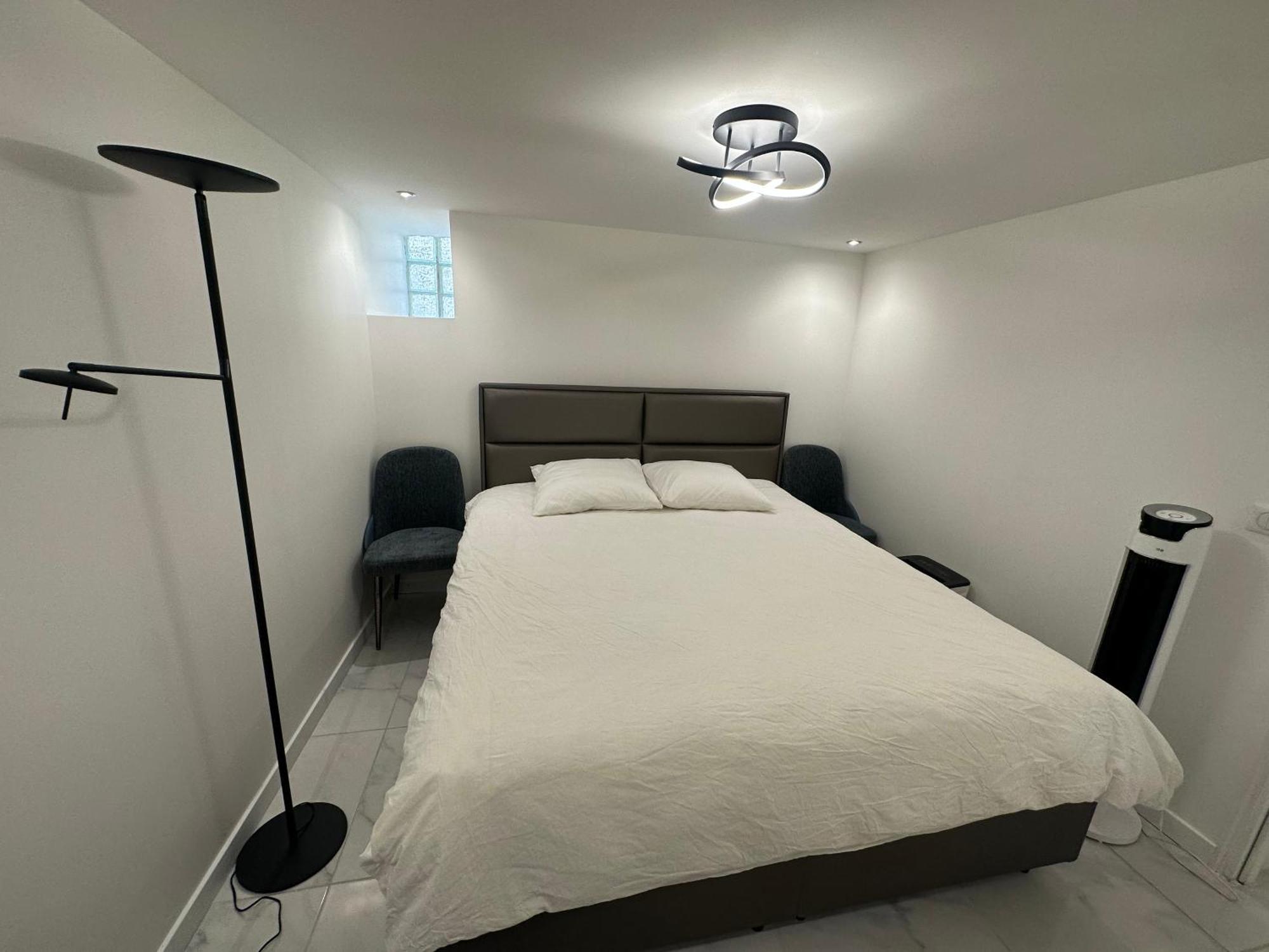 Calme Moderne Proche De Disneyland Wifi & Cafe Gratuit & Arrivee Autonome Apartment